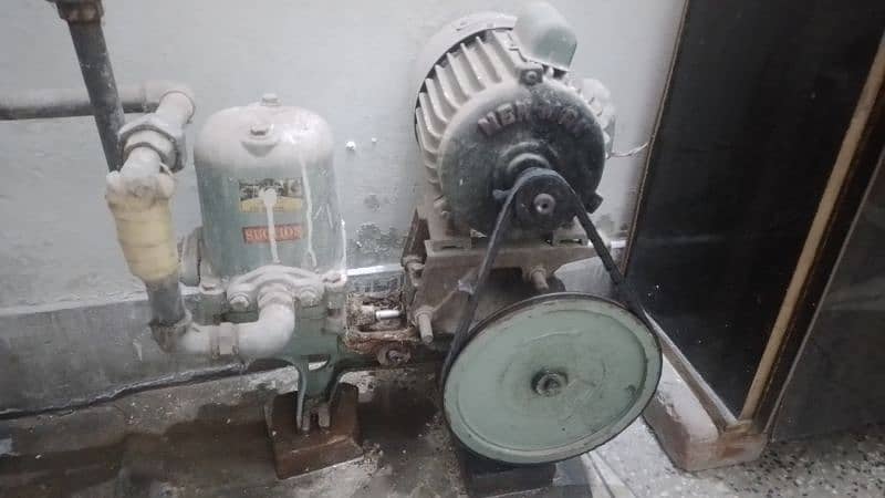 Golden Donkey Pump and Motor set (for water) - Gujranwala Motor 3