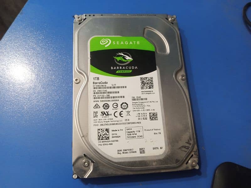 Seagate Barcuda Hardrive 1TB with high End Games, HDD 0