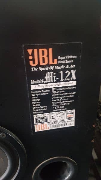 jbl speakers 2 boxes orignal total k no fault 2