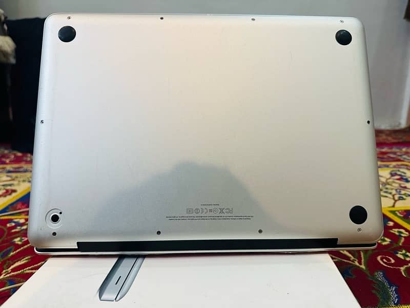 macbook pro 2011  full box in okey condition urgently sale 8