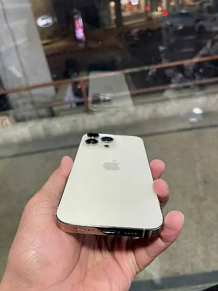 i phone 14pro max 128 gb with box (PTA Approved) 2