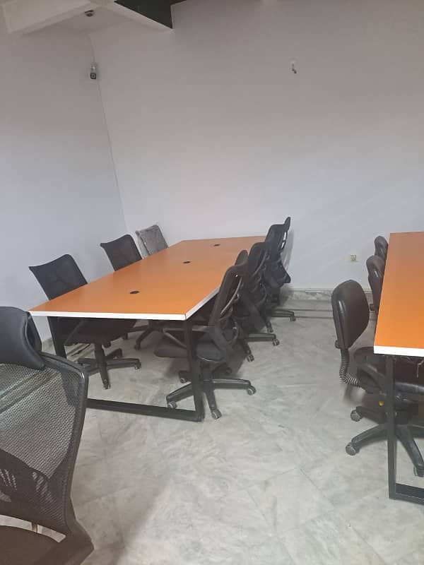 One Kanal Furnished Upper Portion Available For Rent In Garden Town Lahore 15