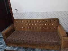 5 seater sofa set used less than 1 year and just like new
