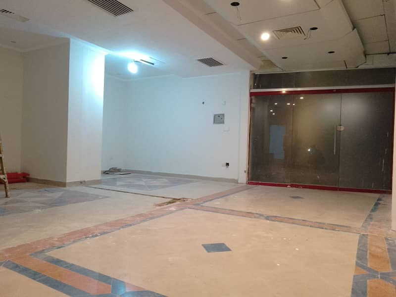2500 S. Q. F. T Hall Available For Rent In Gulberg Lahore 4