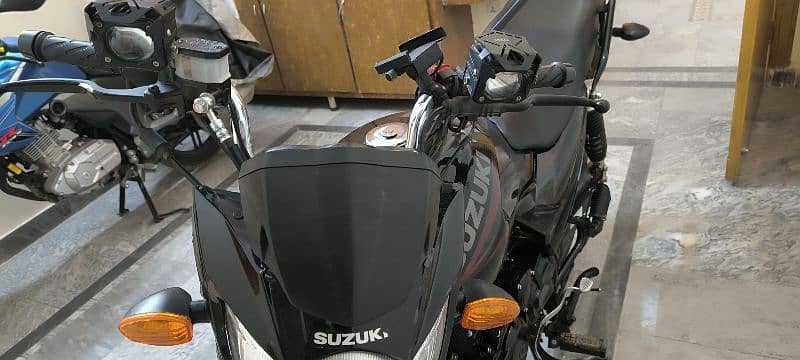 Suzuki GR150 black low mileage,almost new condition 1