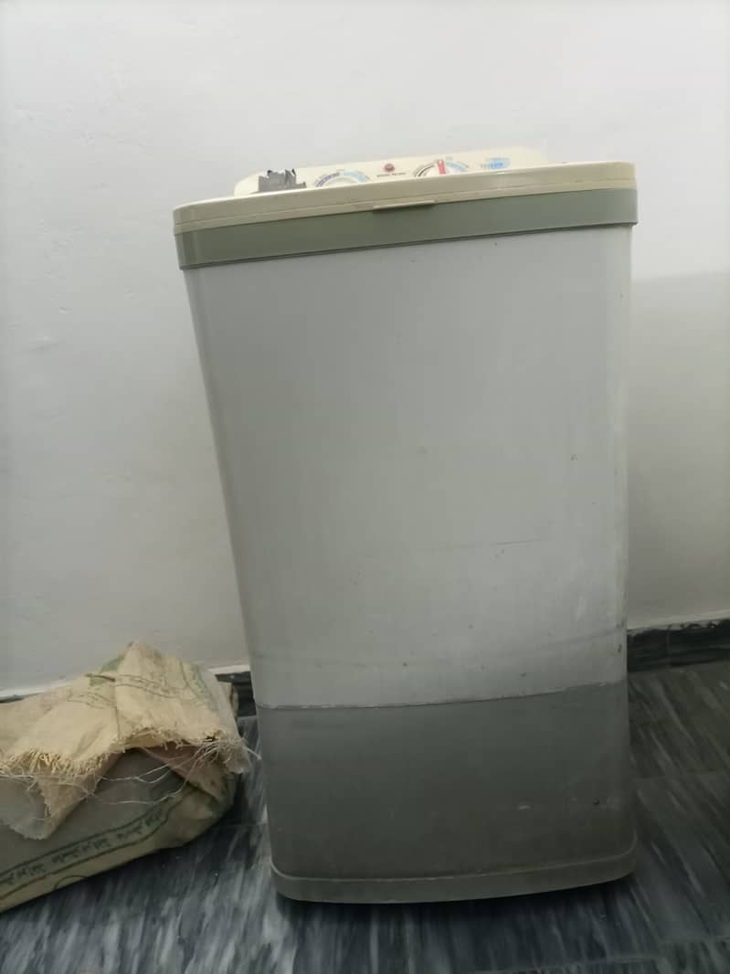 Home used Washing machine for urgent sale 3