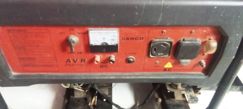 i am selling my Sanco generator in good condition 5