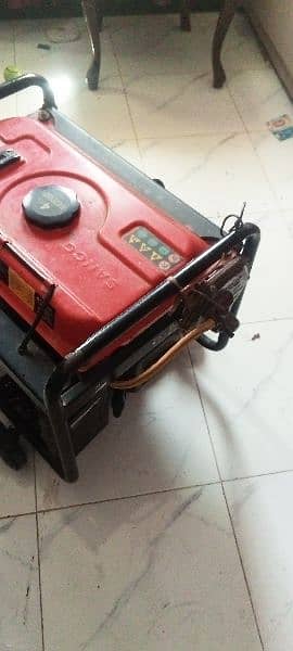 i am selling my Sanco generator in good condition 7