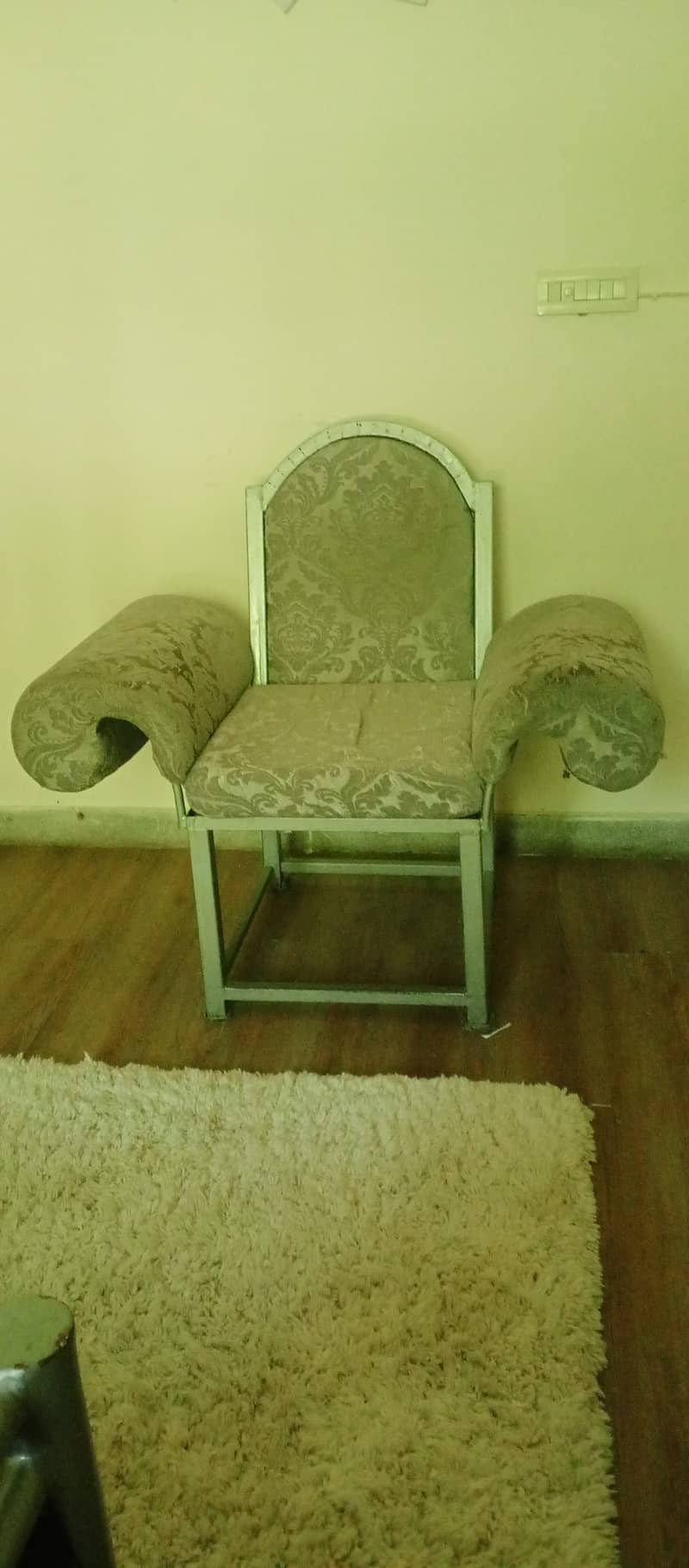 Ironpair of sofa chair 1