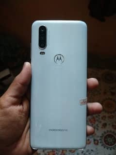 Motorola one action bchodion wale dor rahein shkrya