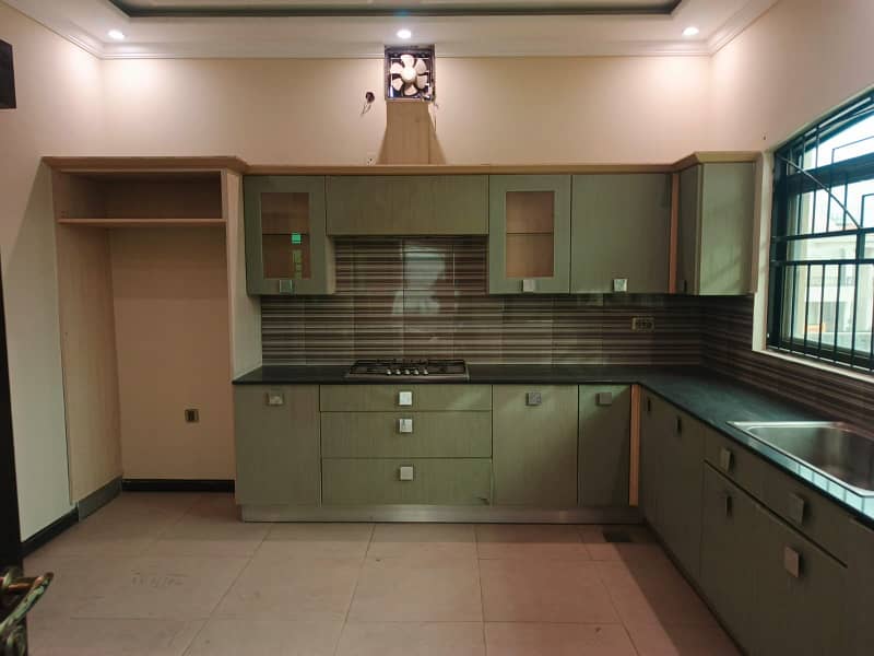 One Kanal Luxurious House With Basement Available For Rent At Prime Location Of DHA Phase 05 30
