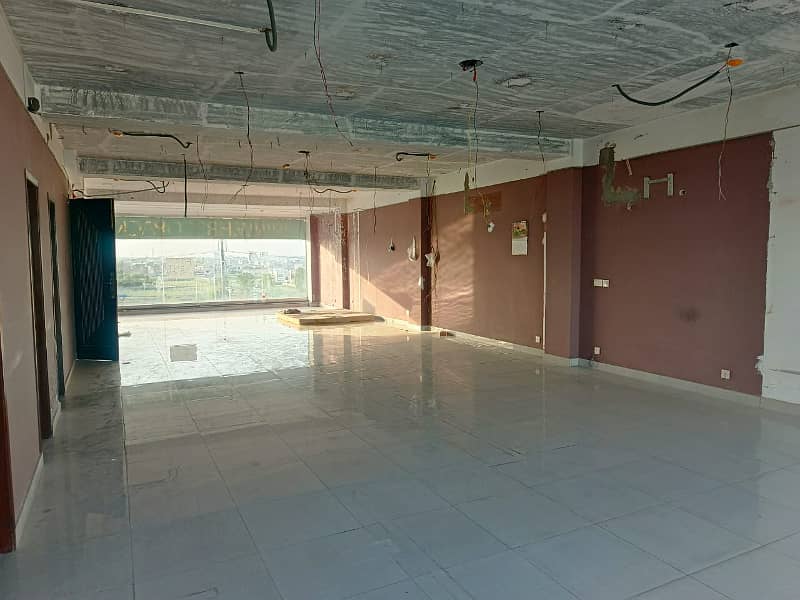 4th Floor Available On Rent Of 8 Marla Commercial Plaza On Main Boulevard DHA Phase 6 Lahore 0
