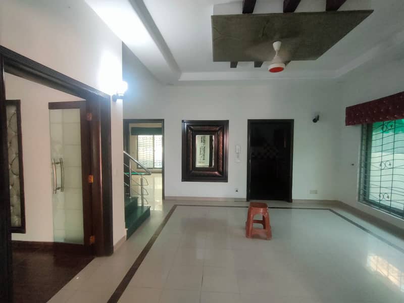 10 Marla Facing Park House Available On Rent At Prime Location Of DHA Phase 05, Lahore. 18