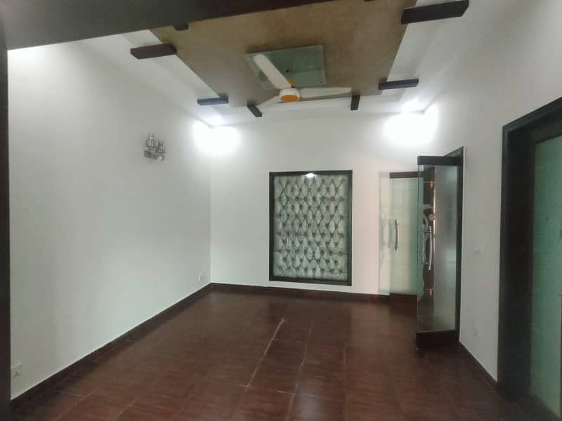 10 Marla Facing Park House Available On Rent At Prime Location Of DHA Phase 05, Lahore. 20