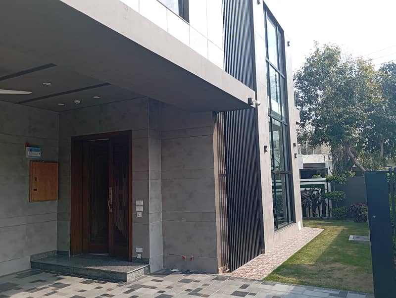 10 Marla slightly used house available on rent at prime location of DHA phase 06,block A, Lahore 1