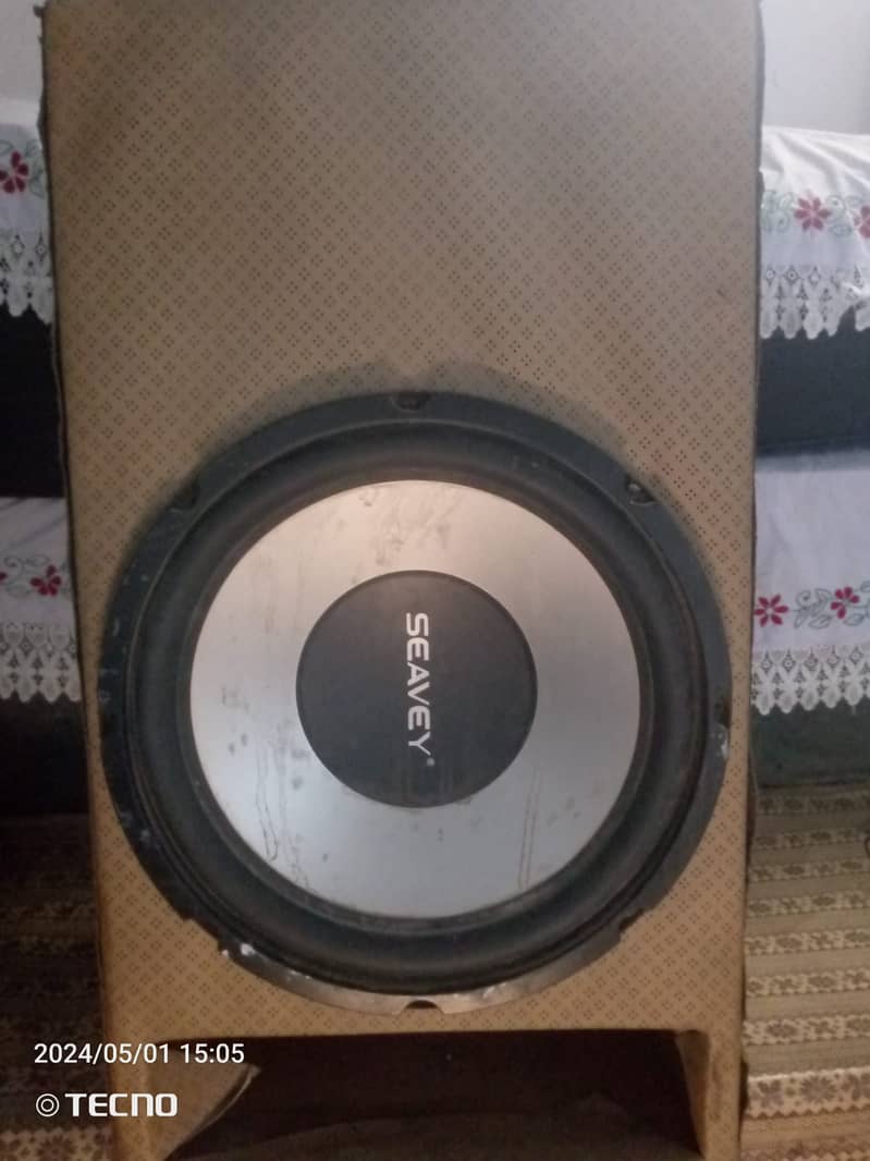 12 inch base speaker good condition urgent sale 0