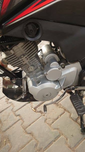 Honda CB 125 2019 model Multan register 5 gear All ok 2