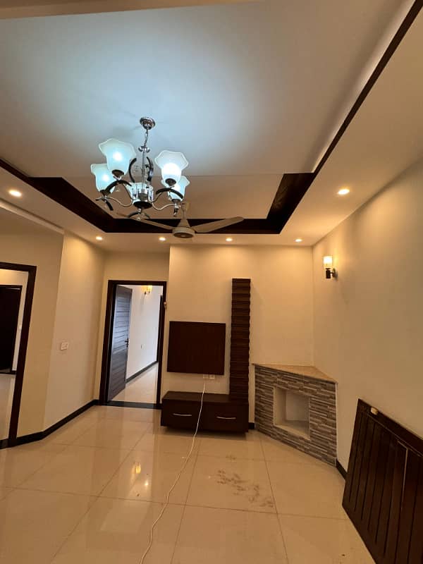 9 Marla most beautiful brand new upper portion for rent in Bahria Town Lahore 5