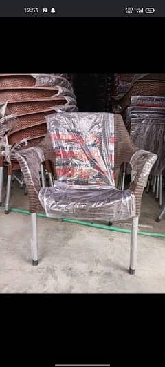 set of 4 plastic chairs with 1 table available at wholesale price