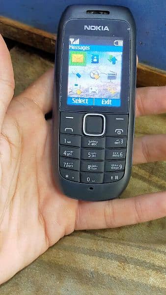 Nokia 1616 1