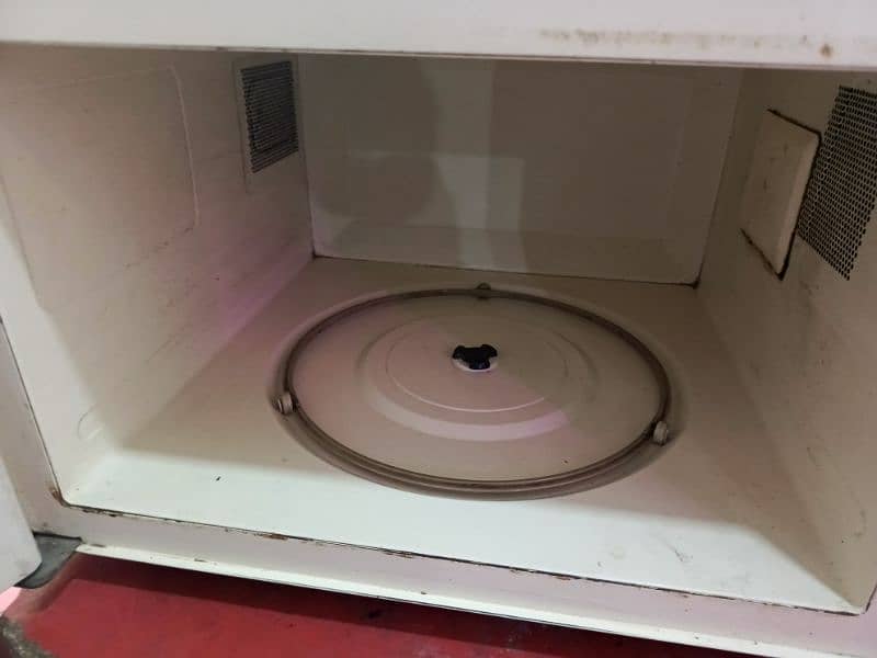 national microwave oven good condition okay bilkol 3