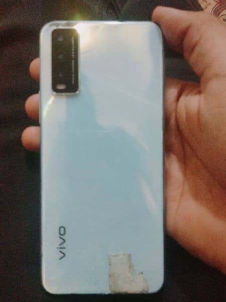 Vivo y20 in best condition with box 1