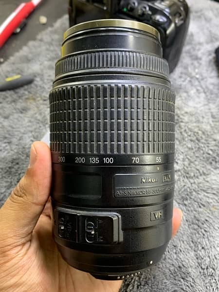 Nikkon D5300 with box and  Two lenses good condition 9