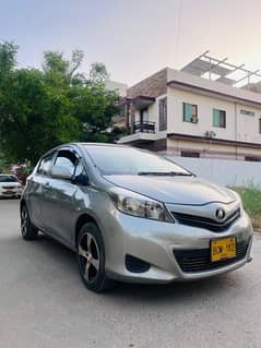 urgent sale Toyota Vitz 2011