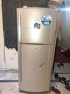 dawlance fridge use good condition 0