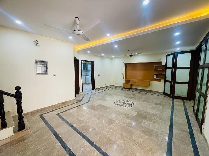 7 marla used house for sale bahria town umer block 7