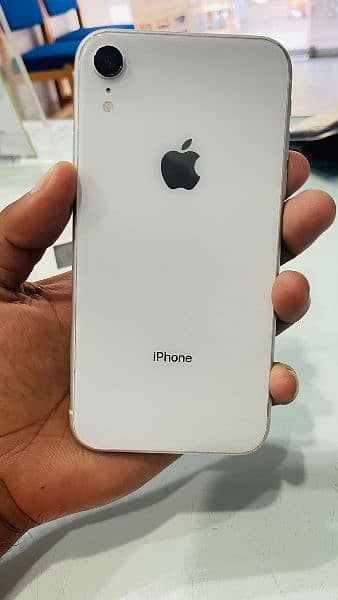 Iphone XR  Non PTA factory unlock newly condition 03091516516 0