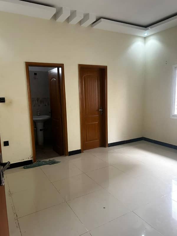 120 SQYARDS | NEW BEAUTIFUL PORTION | 3BED DRAWING LOUNGE With Great ventilation no issue of sweet water NORTH NAZAMBAD BLOCK J rental income 40000 to 45000 15