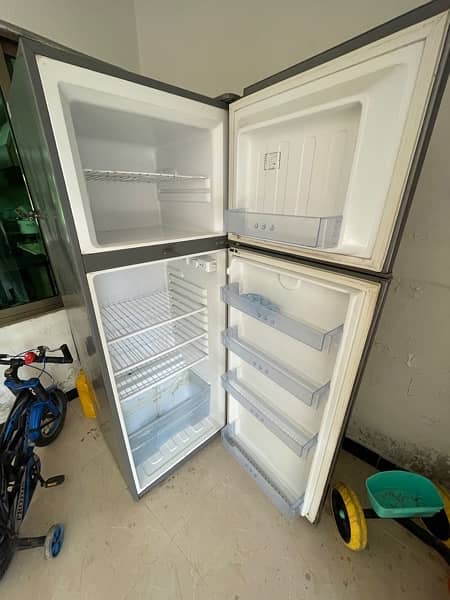 Haier HRF 355H 2 Door Refrigerator in good condition 1