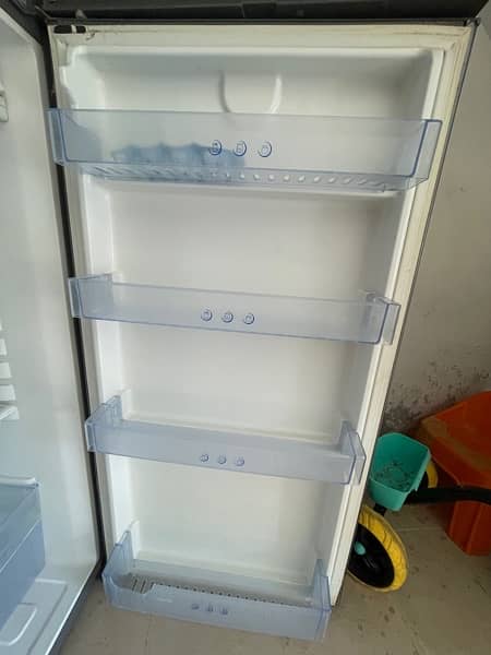 Haier HRF 355H 2 Door Refrigerator in good condition 3