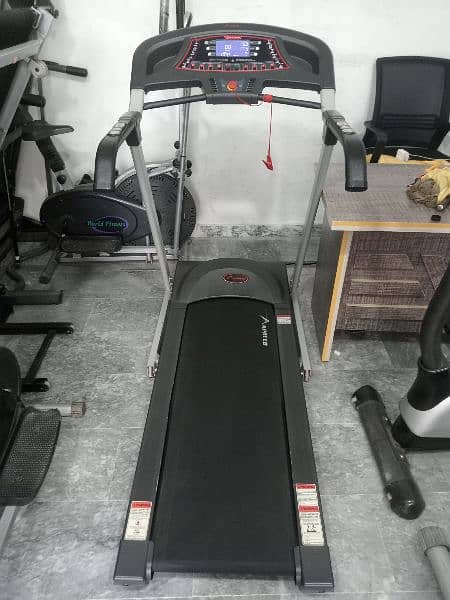 treadmill auto in climb new condition 1