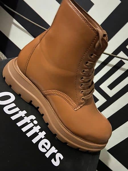 outfitters boots size 9 2