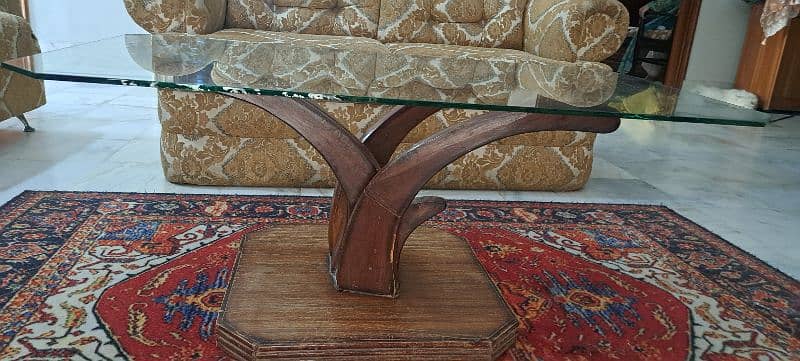 Center table with 2 side tables with wood carved base 2