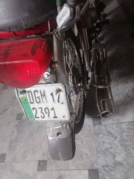 Honda CD 70 2017 Model Selling A Bike In Good Condition 2