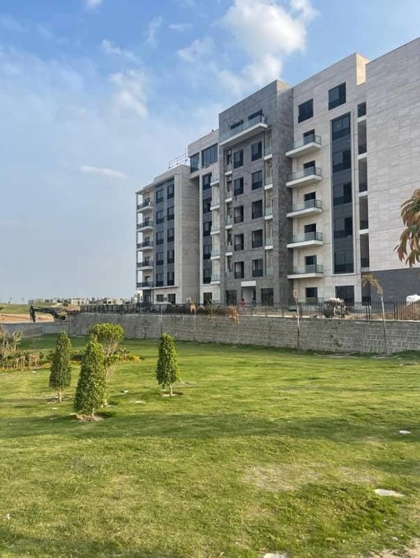 Golf View & Lake View: 3 Bedrooms Flat Available for Sale in EIGHTEEN, a Premium Golf Community 8