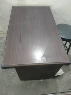Modern Office Study Table just like brand new hardly used a month