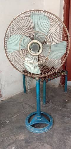 fan pedestal