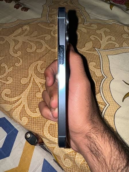 iPhone 13 Pro 128gb with box 2