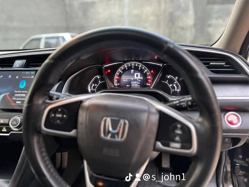 Honda Civic Oriel 2016 14