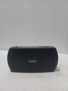 Brand New condition Sony original radio sr18 fm and  am radio
