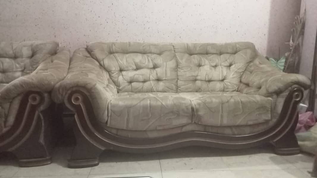 Large Sofa set in velwet 1