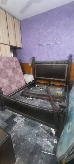 king size heavy duty bed with heavy side tables