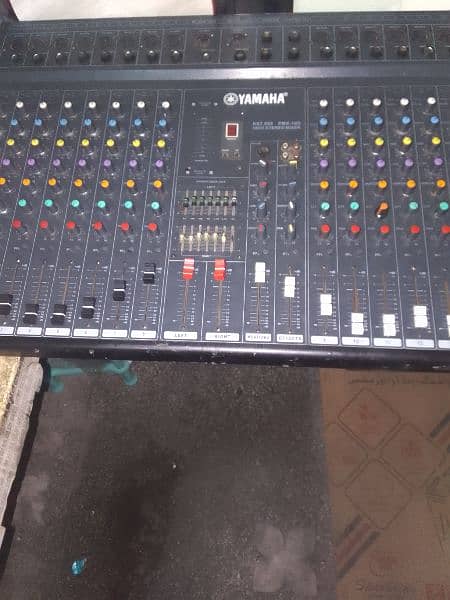 used  mixer and speakers 0