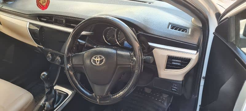 Toyota Corolla GLI 2017 10