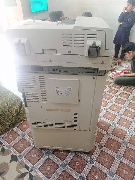 photocopy machine 7