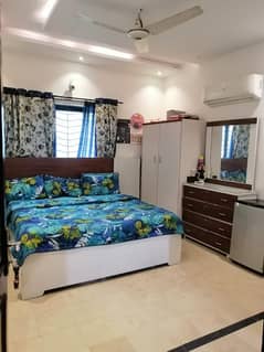 10 Marla Slightly Used House For Sale in GG Block Phase 4 DHA Lahore Prime Location